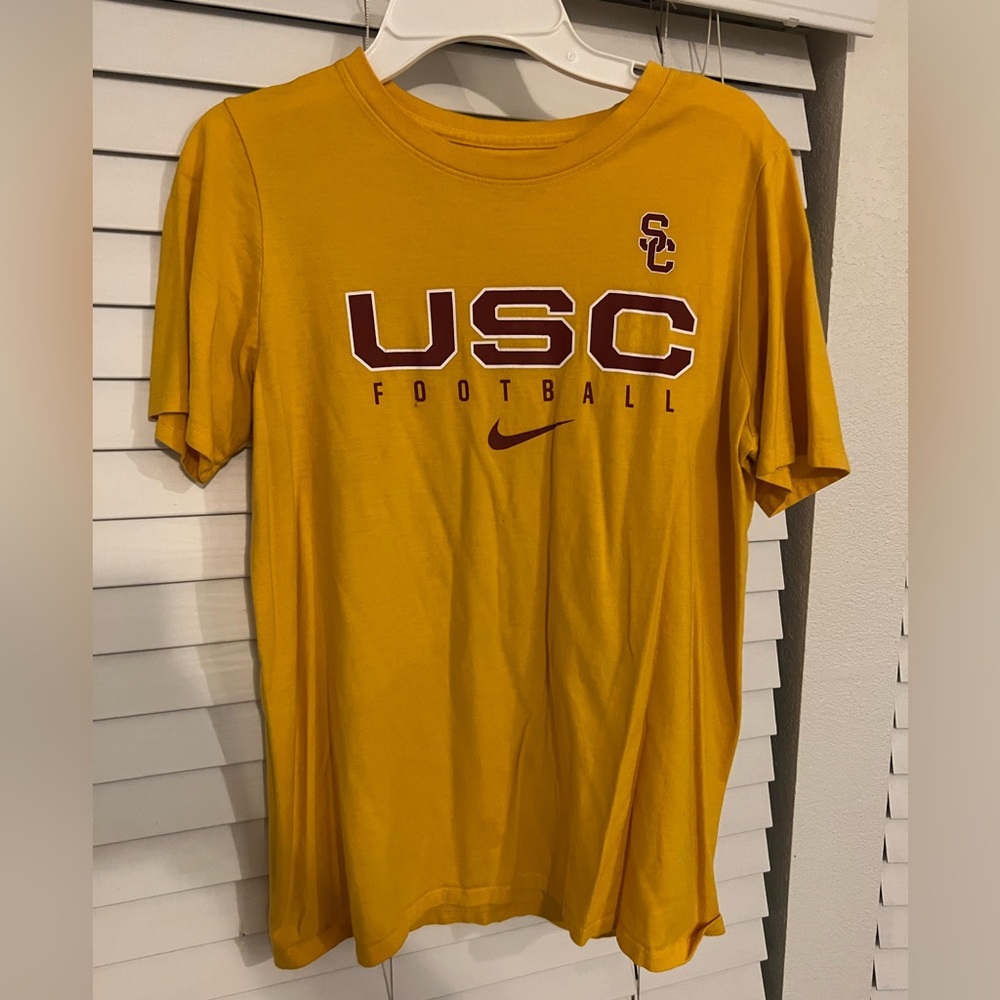 Large USC T-shirt
